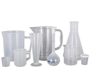 乌克兰大黑屌塑料量杯量筒采用全新塑胶原料制作，适用于实验、厨房、烘焙、酒店、学校等不同行业的测量需要，塑料材质不易破损，经济实惠。